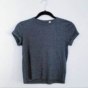 Grey cropped tee